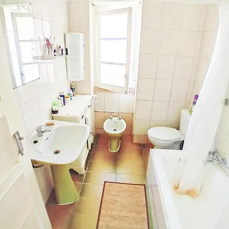 Alloggio in famiglia Duplo Baixa De Junto A Estacao Ferroviaria *