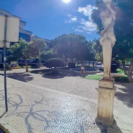 Quarto Duplo Baixa De Junto A Estacao Ferroviaria Quarto em Acomodações Particulares Portimão