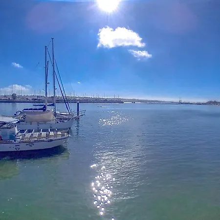 Duplo Baixa De Junto A Estacao Ferroviaria Privatunterkunft Portimão