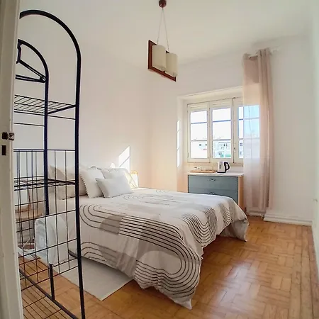 Privatunterkunft Duplo Baixa De Junto A Estacao Ferroviaria *